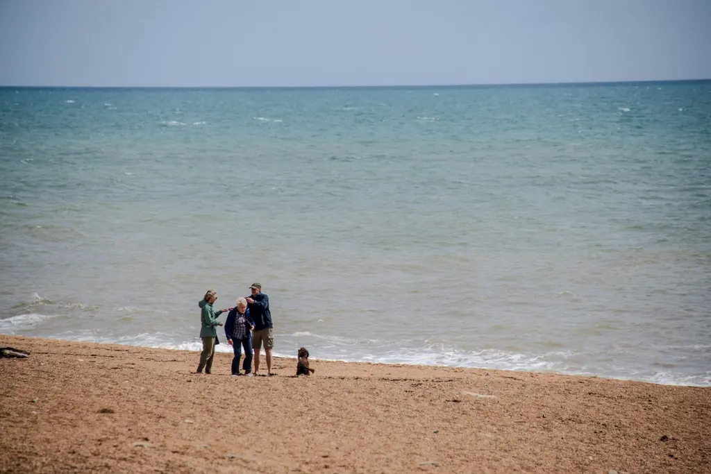 Burton Bradstock : Cogden Beach