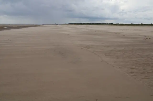Along Theddlethorpe Beach at low tide