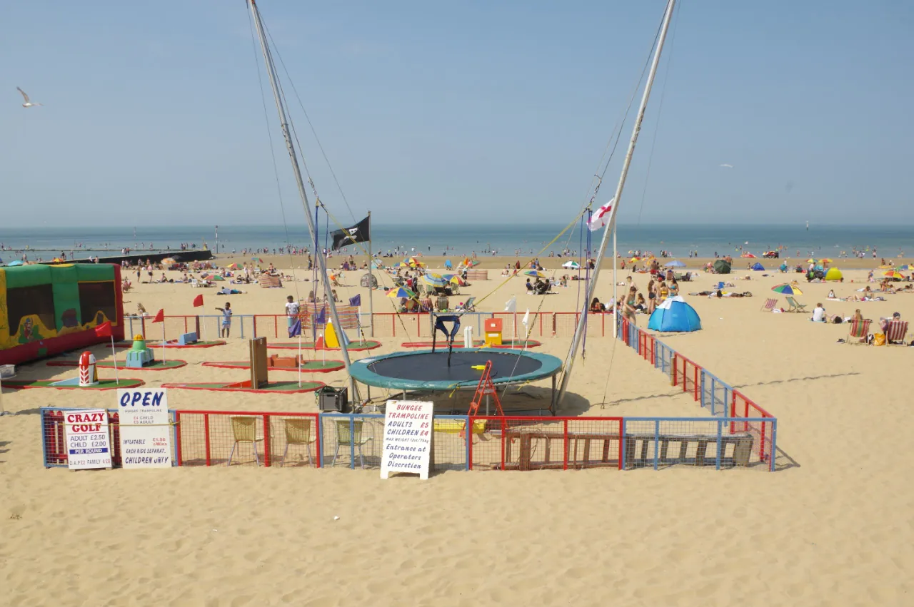 Sand and beach attractions on Margate Main Sands